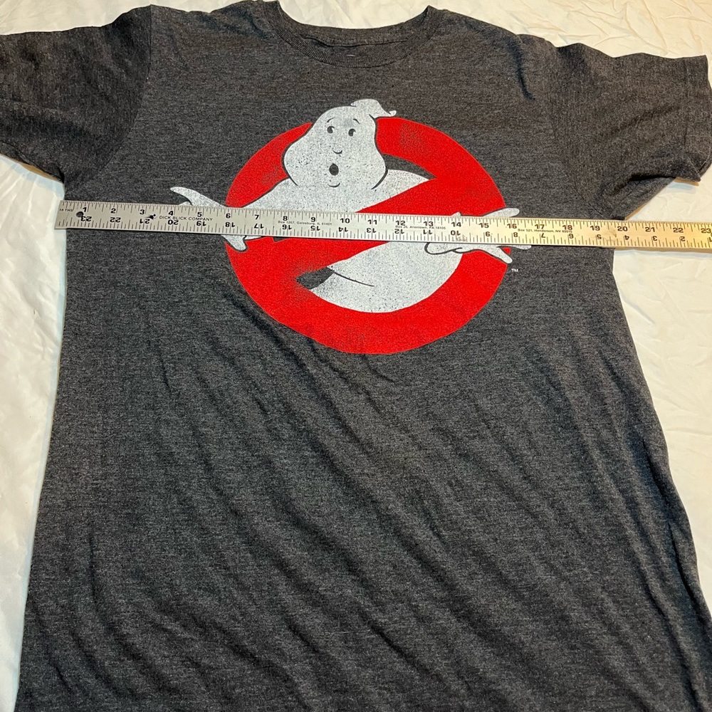 Ghostbusters mens classic Gray T-Shirt in excellent condition very soft